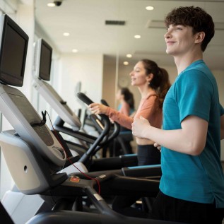 フィットネスルーム