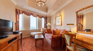 ジュニアスイート