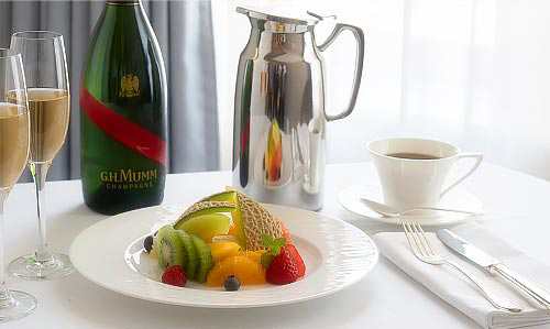 ルームサービス