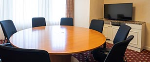 6.専用会議室2時間無料（最大10名様）