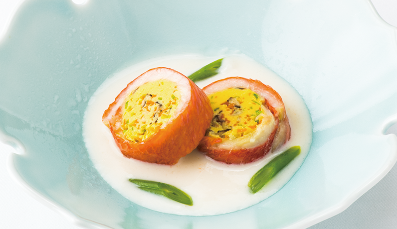 金目鯛錦蒸し（茸、海老、帆立、木耳、人参、青味）露生姜 青味