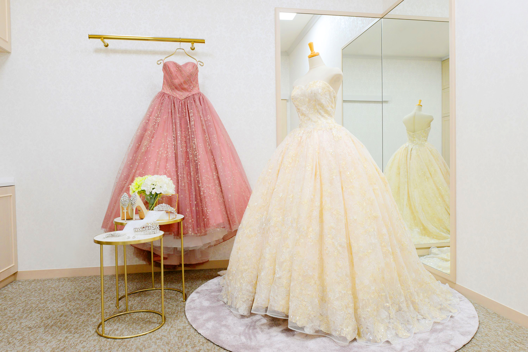 BRIDE’S SALON