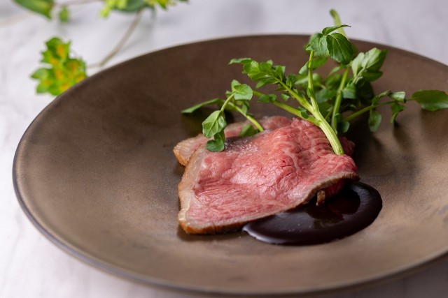 静岡県産牛 ローストビーフ （お一人様一皿）※ディナー限定