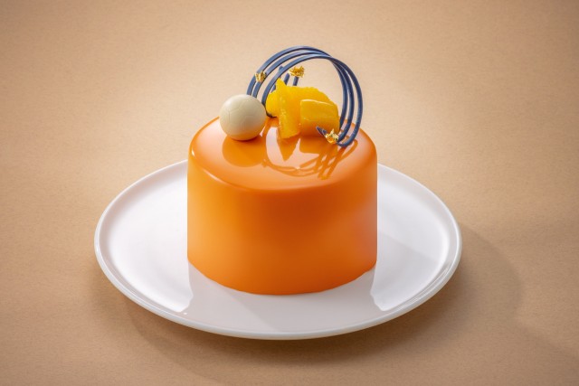 ホールケーキ 4号/直径約12㎝　※お受け取り３日前までの要予約
