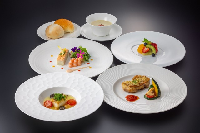 【宴会場】洋食コース￥6,200