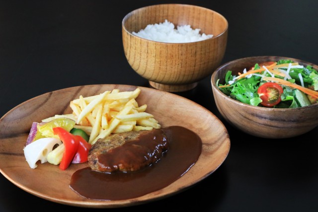 飛騨牛ハンバーグセット　￥2,000