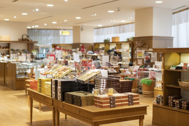 お土産ショップでお買い物も