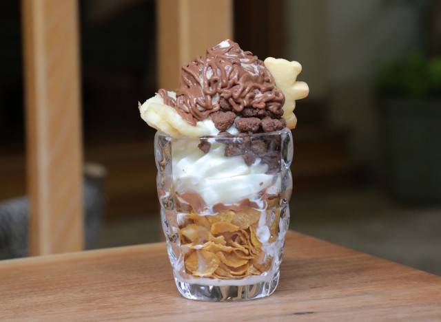 ショコラクランブル入り　　　　　　　　　　　　　　　　　　　　　　　　　　　チョコバナナソフト　￥920