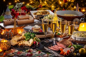 【12月の平日・日曜限定】1人11,500円で2食付き　レストラン「ロジェール」クリスマスディナーブッフェ付き (朝夕付き)(HPR082)