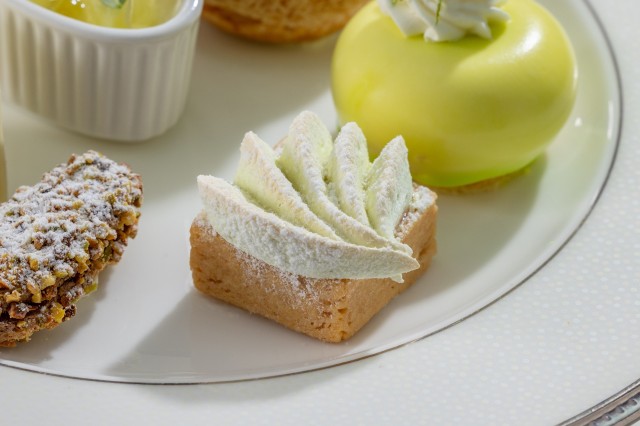 ローズマリー風味のレモンタルト