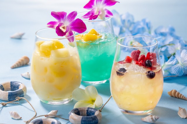 プラス￥2,000のアルコール飲み放題でトロピカルカクテルがご堪能いただけます