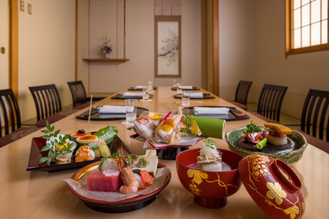 お祝い会席