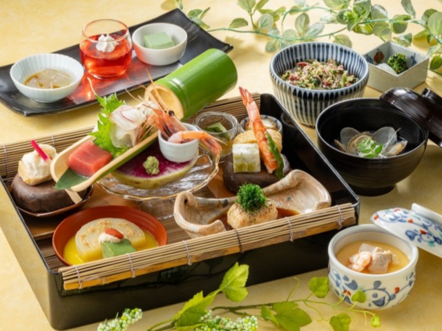 穂のはな彩り弁当　￥3,500