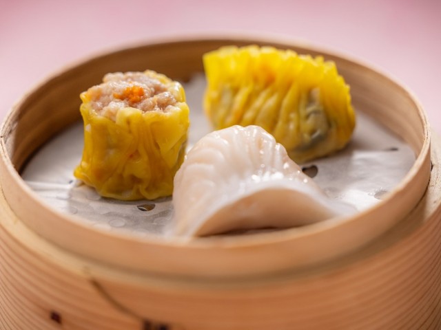蒸し＆揚げ点心は点心師手作り！