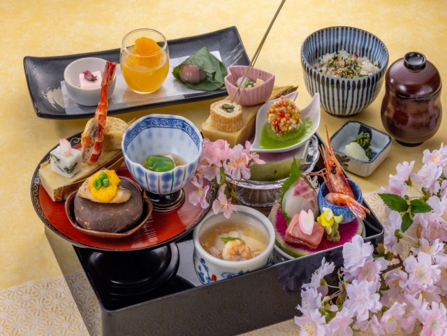 穂のはな彩り弁当　￥3,500